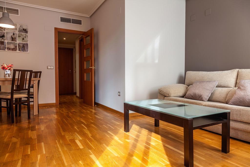Valencia Flat Rental Swim And Paddle Chambre photo